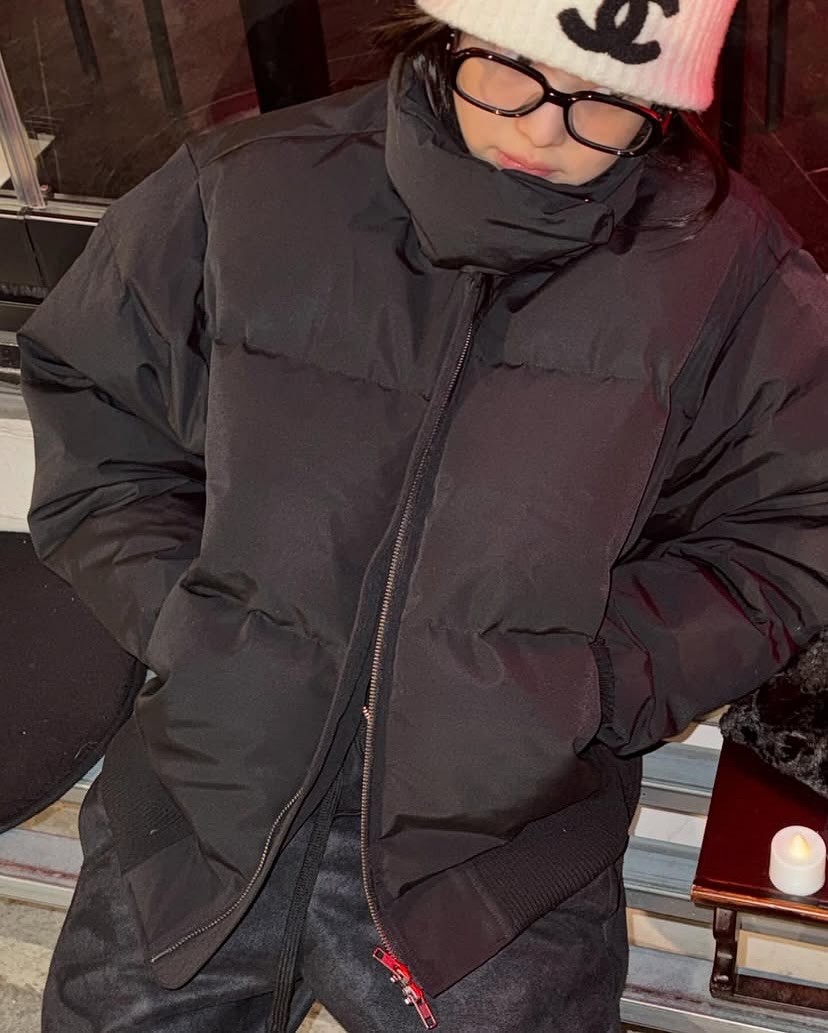 제니가 알려주는🖤🖤블랙 패딩룩 이미지6