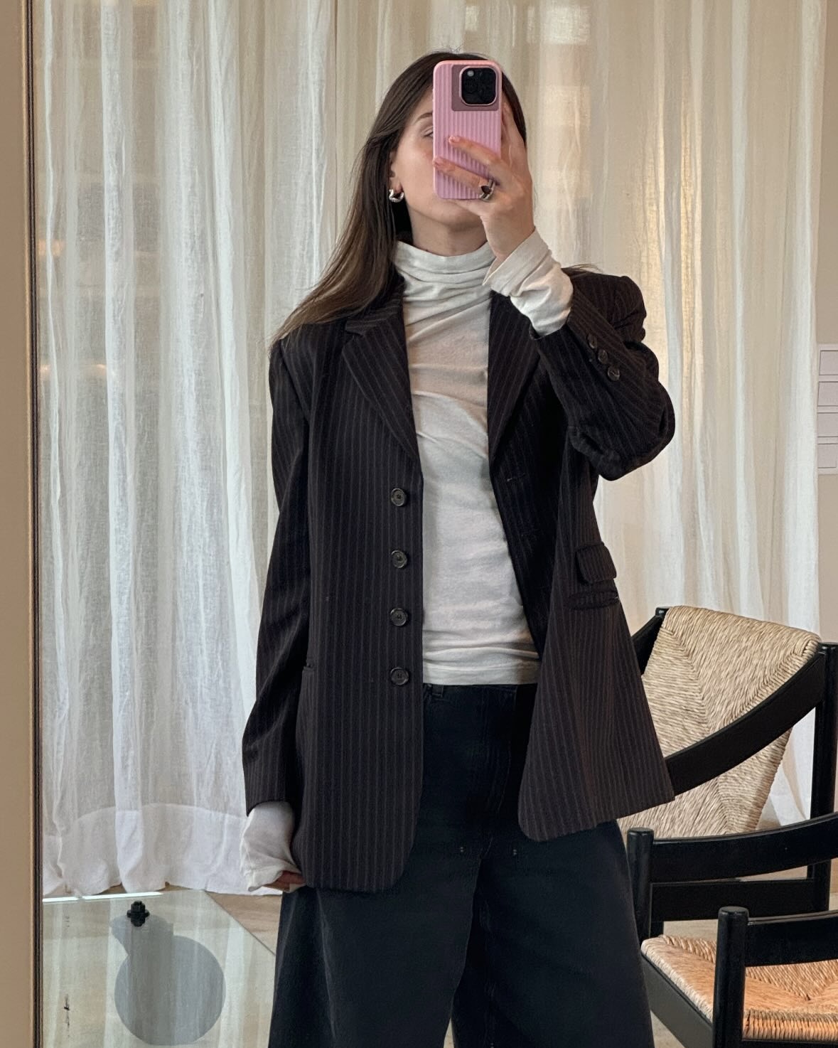 이제 이너로 목폴라 입어줘야지🥶 이미지