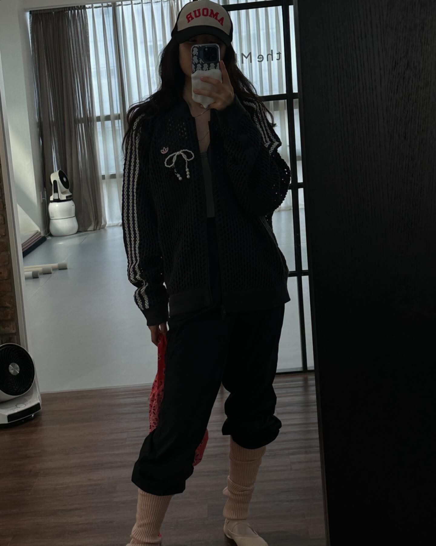 어떤 신발이든 찰떡🤍레그워머
올겨울엔 다리도 따뜻하게, 스타일은 더욱 세련되게✨ 이미지6