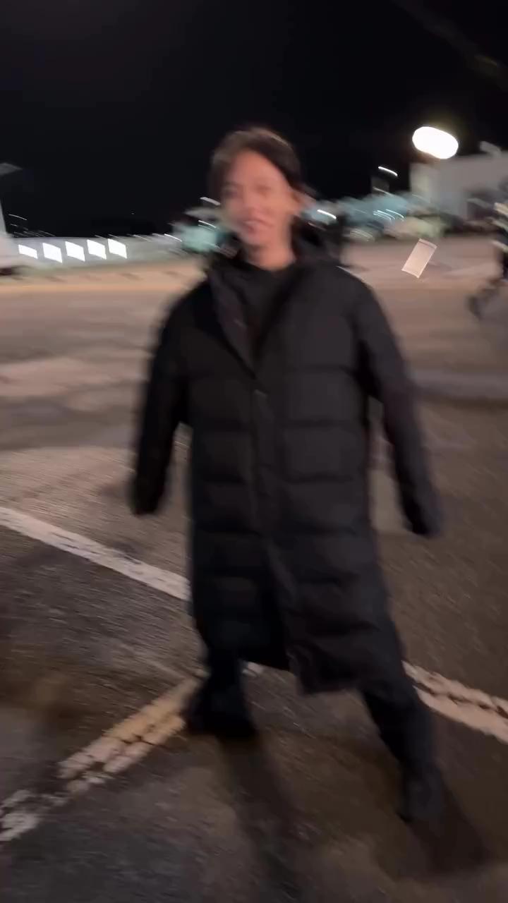 @따라해야지🖤🖤롱패딩 바이브 이미지