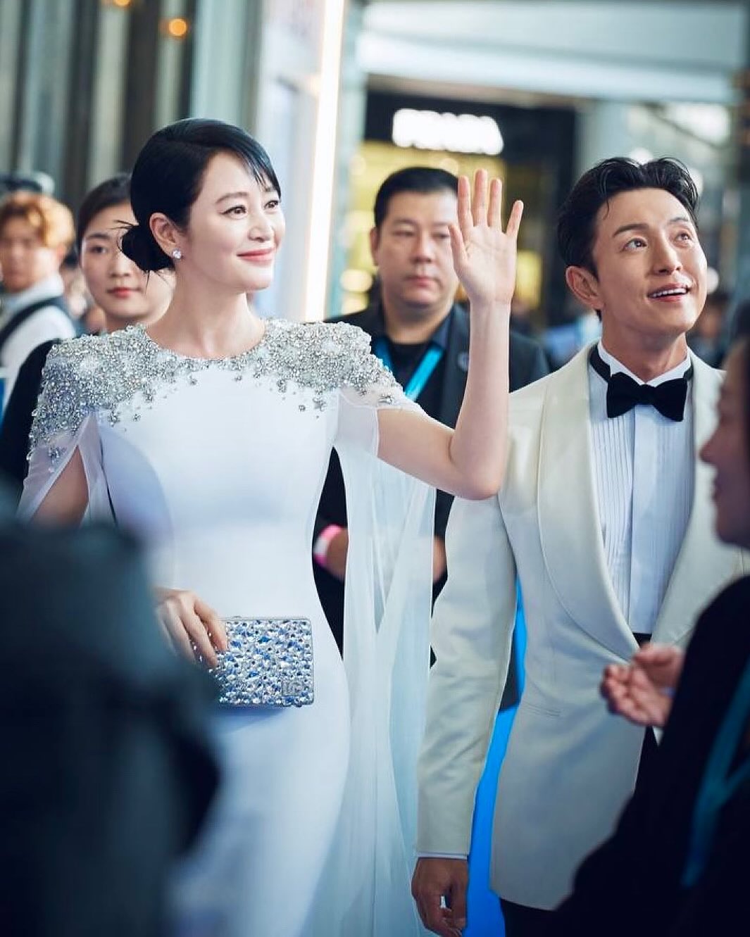 연말 드레스하면 김혜수지✨🤍
운동 자극 오는 워너비 몸매❤️‍🔥@김혜수 이미지1