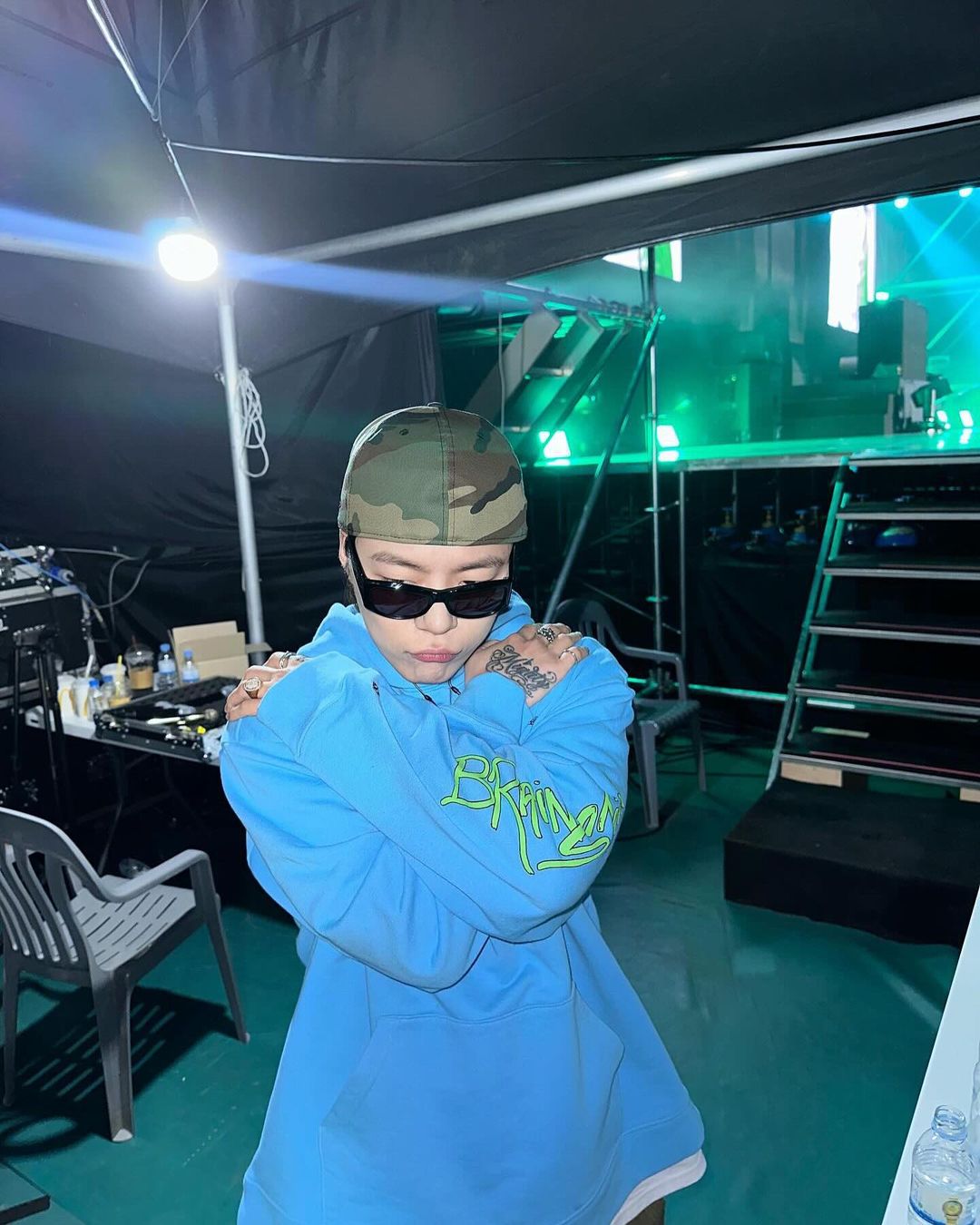 모자 거꾸로쓰면 어려보임👶🏻 이미지3