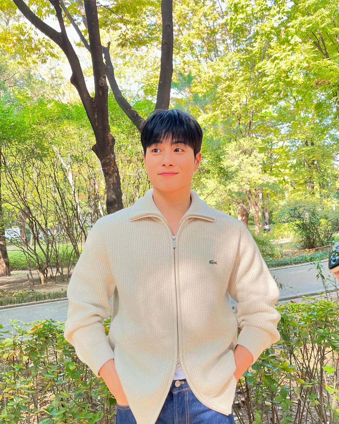 멋과 보온성 챙기는 니트집업🧶 이미지5
