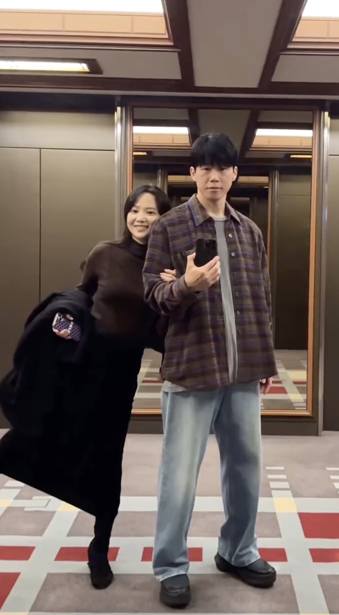 본격적인 결혼 장려 릴스💕
느낌 좋은 윤승아&김무열 부부의 오오티디👩‍❤️‍👨 이미지