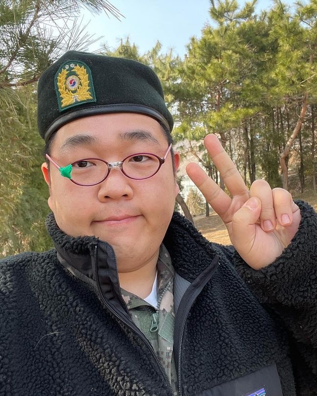 군복도 하나의 룩이야🫡 이미지5