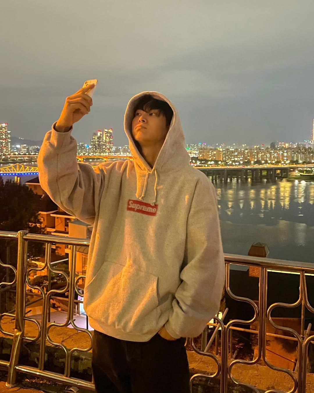 슈프림매니아 주원❤️ 이미지