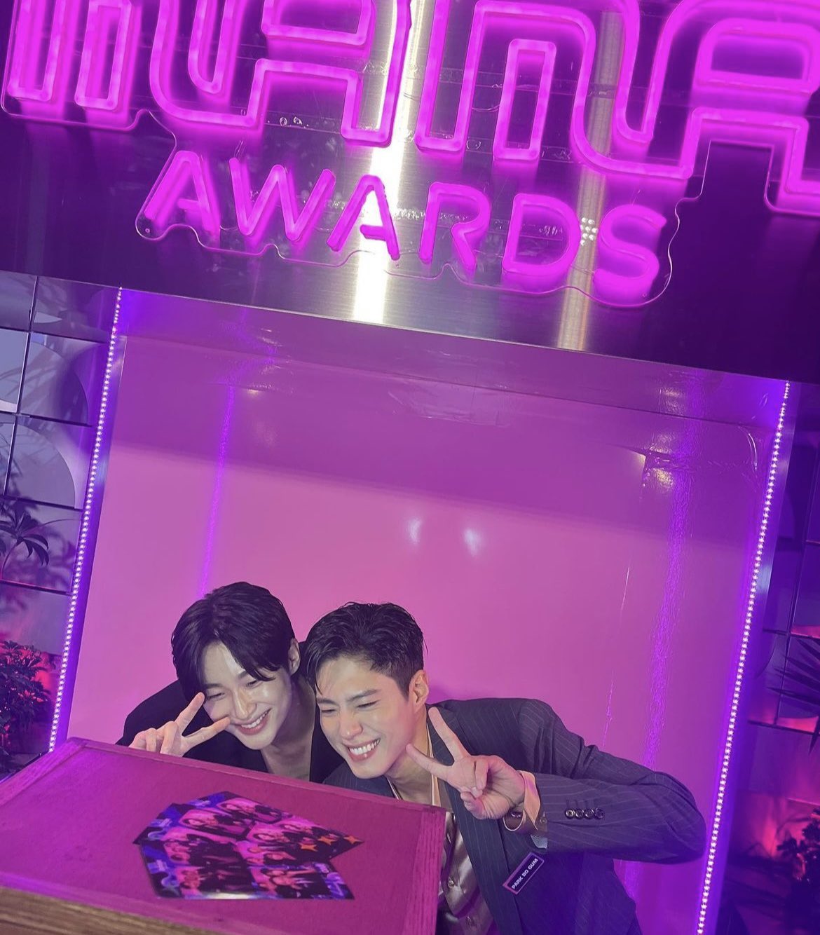 박보검은 아주 유명한 투샷 장인📸
볼 때마다 훈훈한 투샷 모음.zip✨ 이미지7