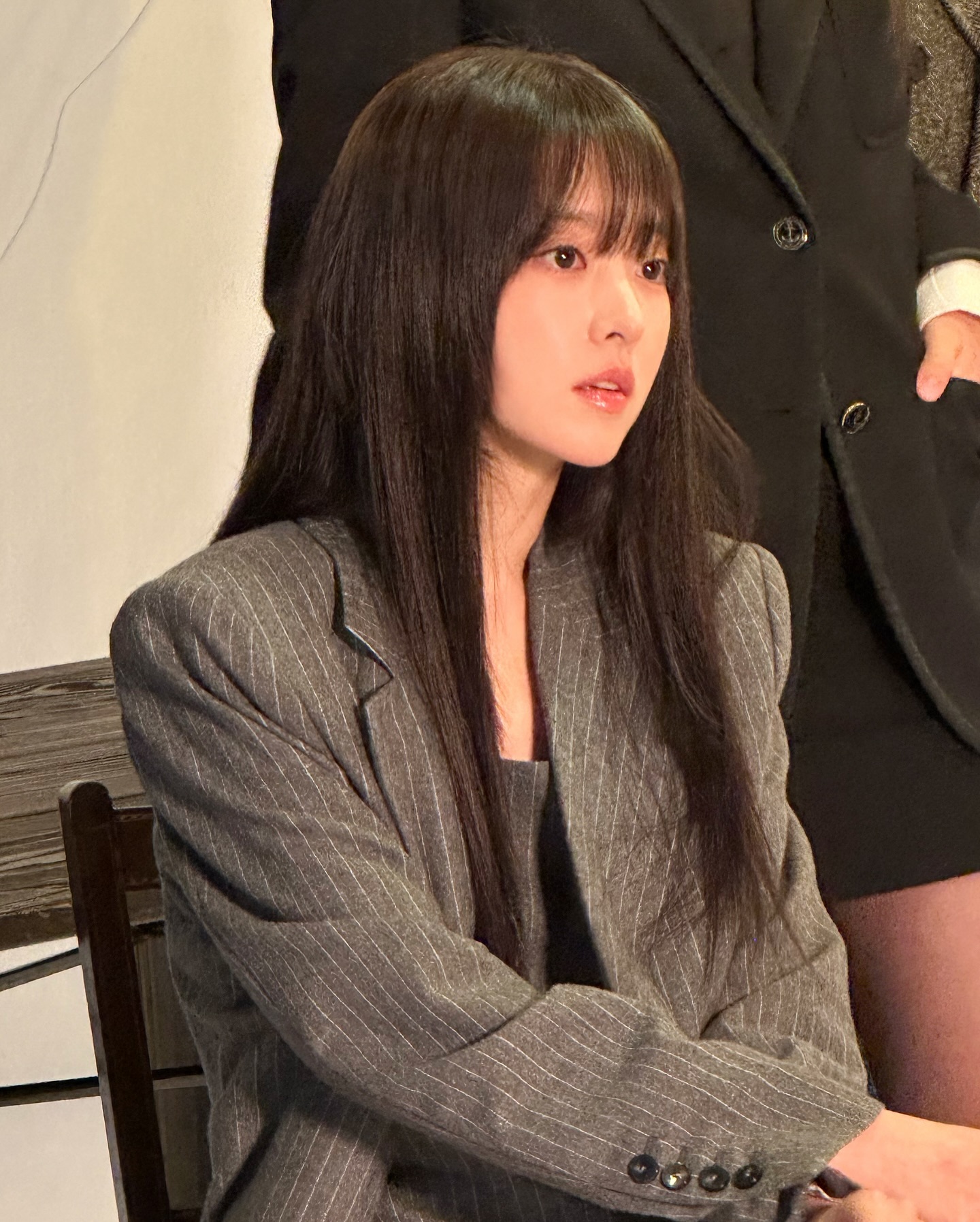 전 무쌍이 좋아요. 예쁘니깐🖤✨
한번 빠지면 출구 없는 맑은 매력의 무쌍 셀럽 5

1. 박보영

2. 슬기

3. 김다미

4. 신시아

5. 예지 이미지