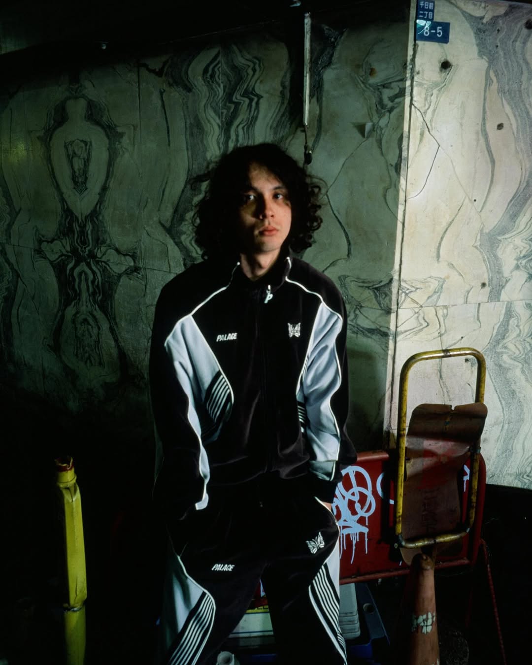 이건 입고 클럽가도 입뺀 안 당할 듯?🦋 이미지7