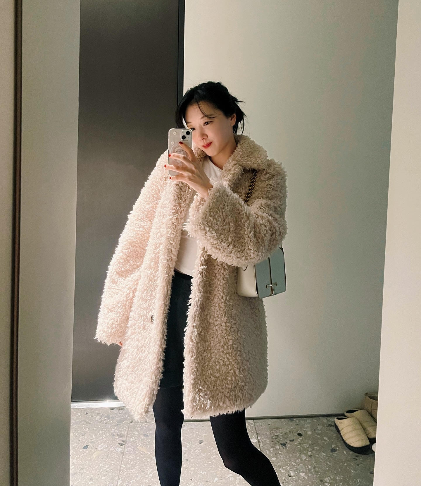 올겨울 귀여운 테디베어로 변신🧸
복실복실 롱 기장으로 더 따뜻하게🤎 이미지