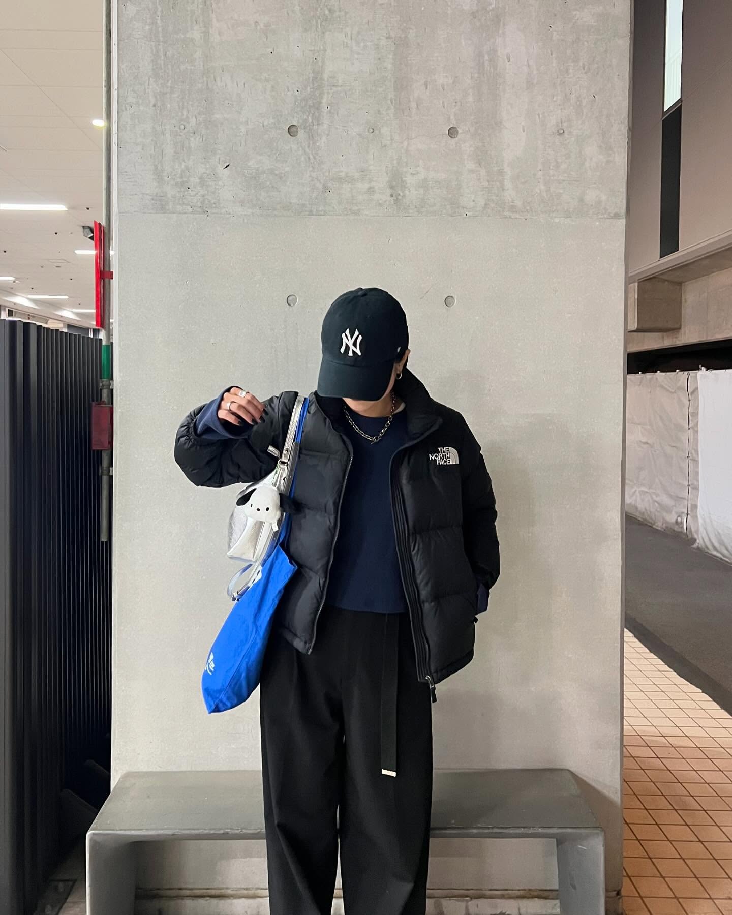 노페 패딩은 블랙🖤제일 편해 이미지5