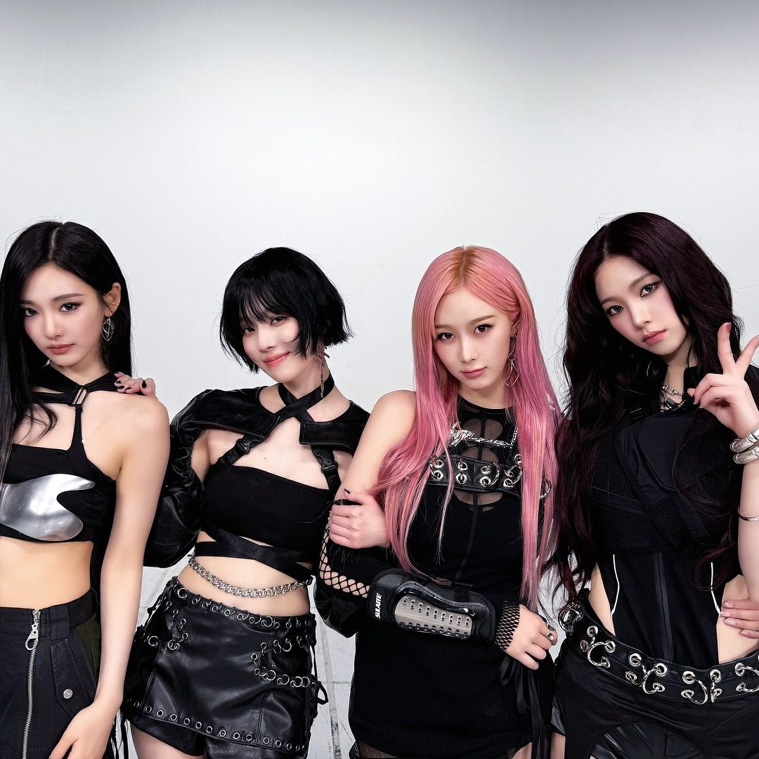 지디 새 예능, 혹시 시상식인가요?
데이식스, 에스파 그리고 광희까지 'GD와 친구들'(가제)에 출연한다는 소식이 전해졌습니다.👏🏻🎉  이미지