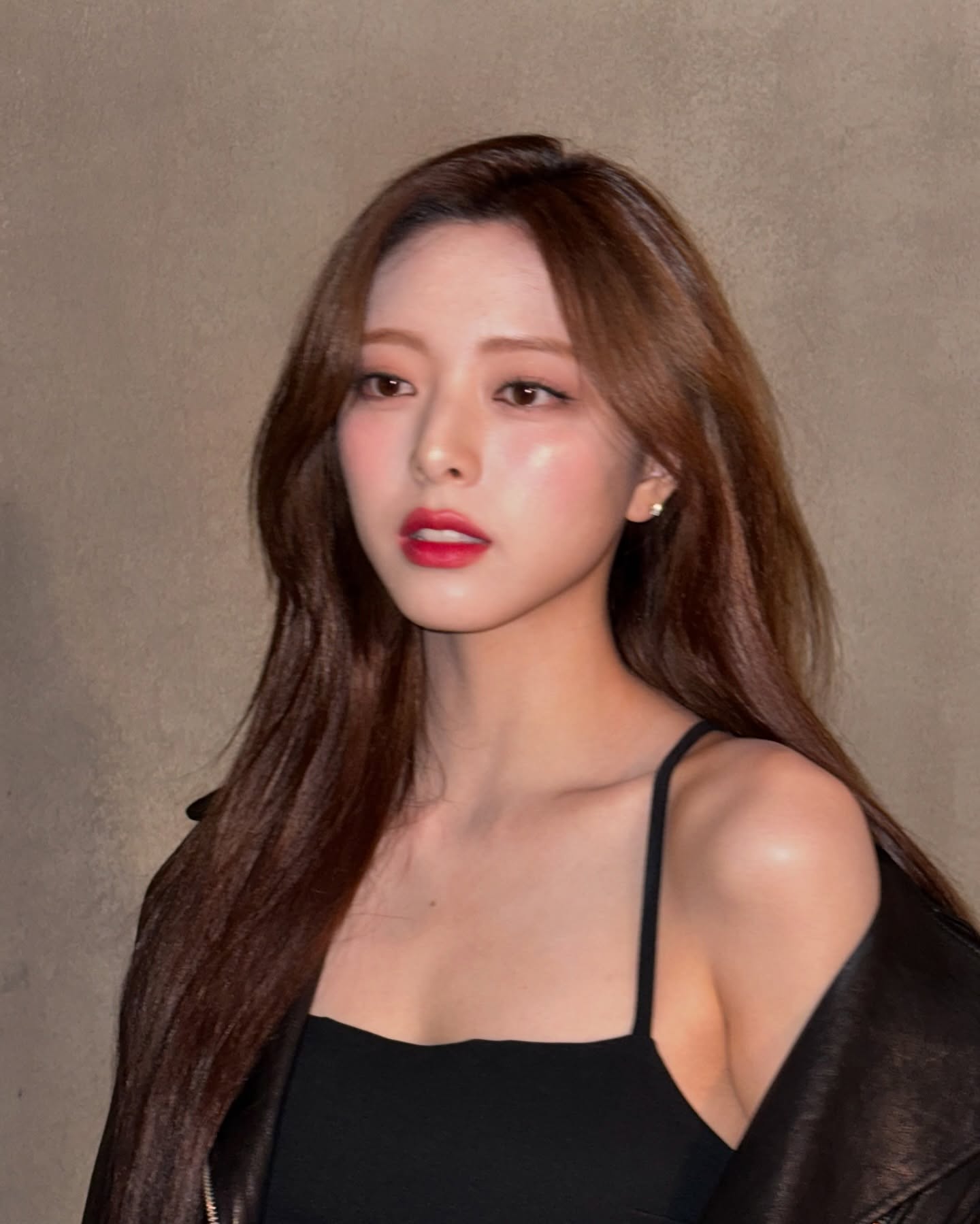JYP 막내들은 유명한 미녀들👸🏻
레전드로 불리는 제와피 걸그룹의 막내 라인을 소개합니다💖

1. 원더걸스 소희

2. 미쓰에이 수지

3. 트와이스 쯔위

4. 있지 유나

5. 엔믹스 규진 이미지7