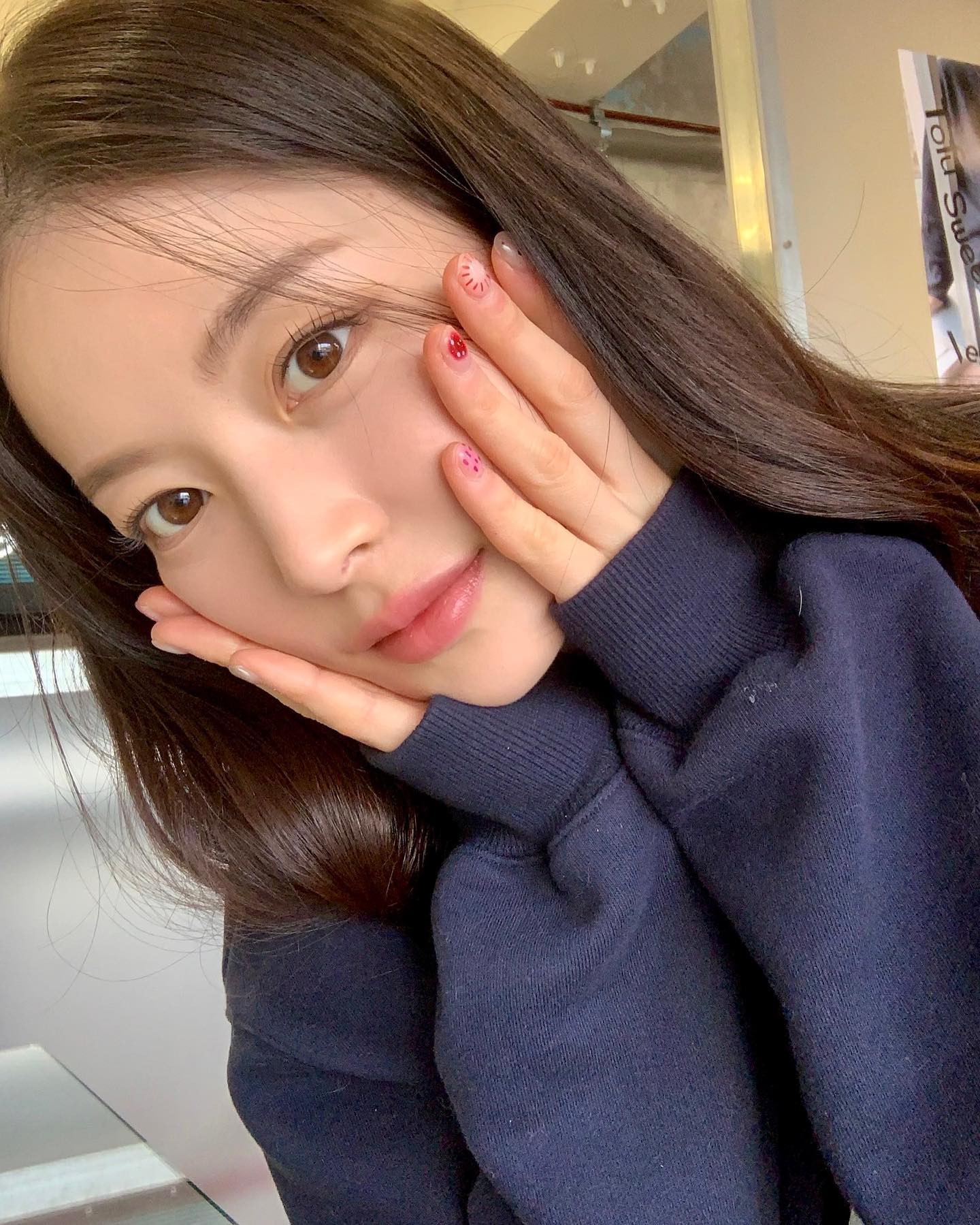 내 연말 네일은 이거야~!💘💅
흔하지 않은 디자인으로 더 특별하게✨ 이미지