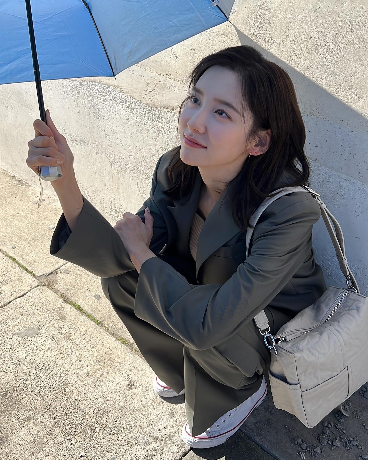 단발여신 박지현의 미니멀 패션🖤
세련된 무드의 꾸안꾸st 사복코디 모아보기✨ 이미지7