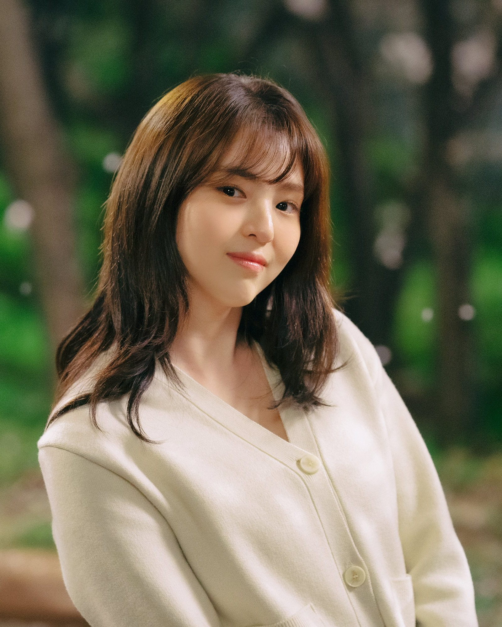 만찢녀? 그게 바로 나야🖤✨
만화 캐릭터와 싱크로율 100%인 셀럽 3🧐

1. 뉴진스 해린 - 너에게 닿기를 '사와코'

2. 에스파 카리나 - '토미에'

3. 한소희 - 알고 있지만 '유나비' 이미지