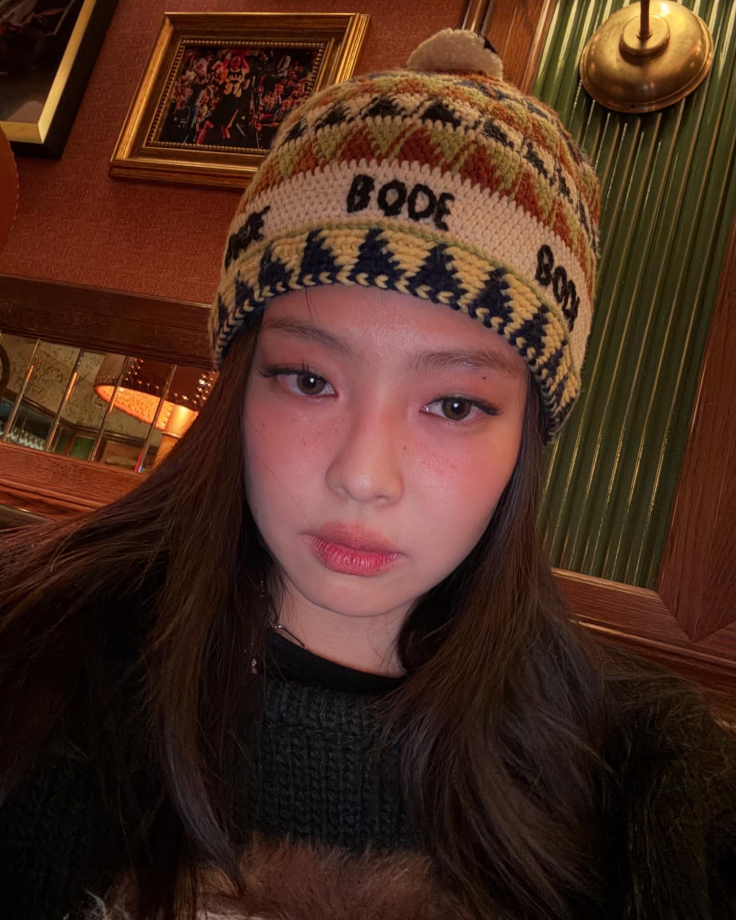 제니가 비니 코디 아르켜줄게~❤️
숏비니부터 군밤장수 스타일까지🌰🤍 이미지