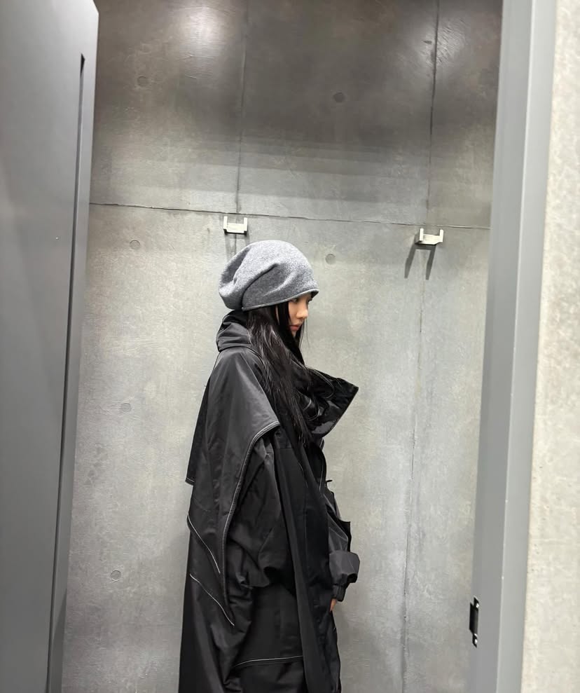 따라하기 좋아🖤🩶닝닝 모자 일상
주기적으로 봐줘야됨🥟🥢최근 업데이트 코디 모음 이미지5