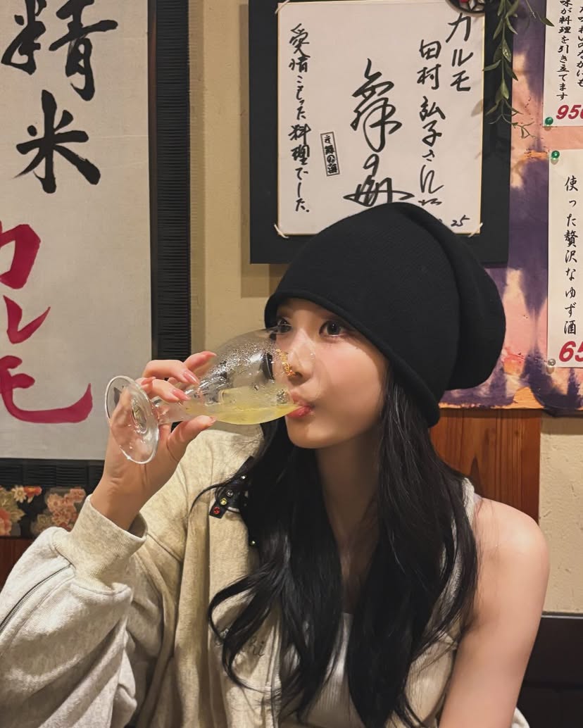 따라하기 좋아🖤🩶닝닝 모자 일상
주기적으로 봐줘야됨🥟🥢최근 업데이트 코디 모음 이미지2