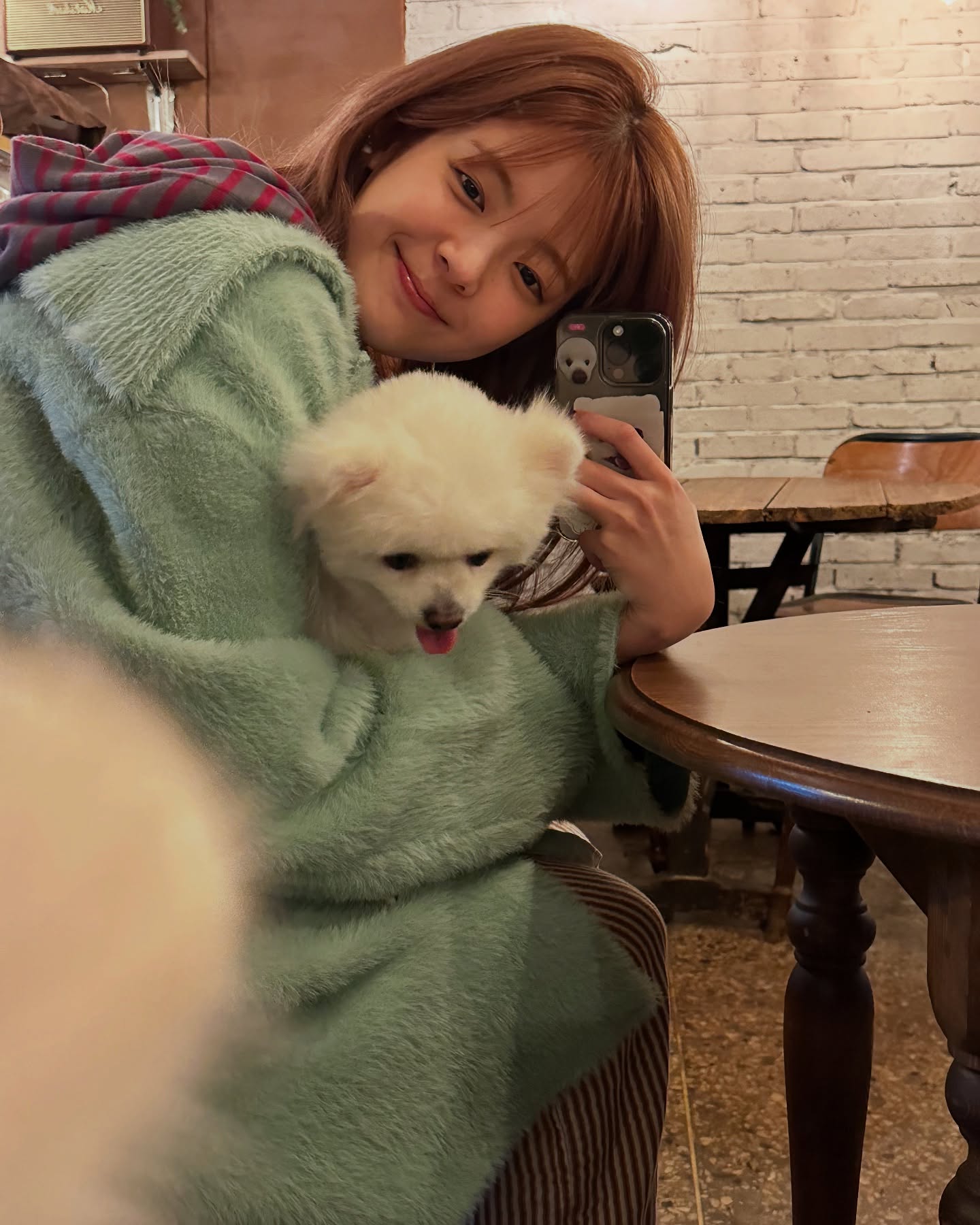청순힙 대명사들의 꾸안꾸룩🖤✨
청순한 외모에 힙한 사복으로 반전미 낭낭한 셀럽들의 사복 모음.zip

1. 카즈하

2. 리아

3. 한효주

4. 서은수 이미지4