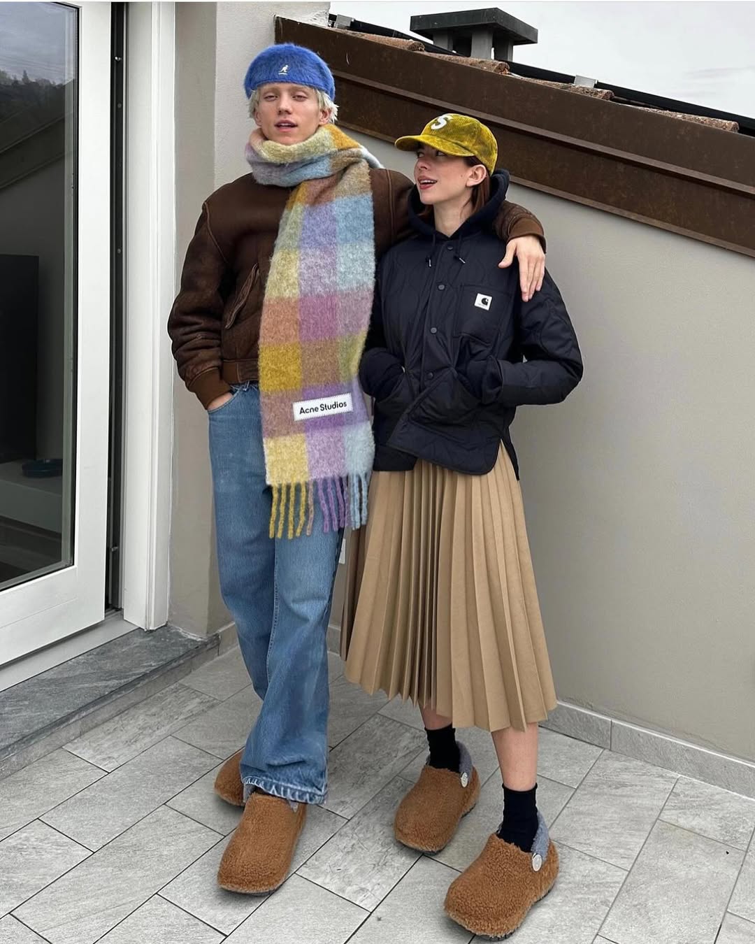 목도리 이 로고면.. 사랑이야🫶 이미지"