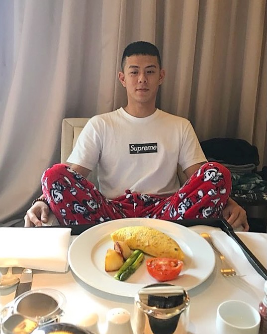 편안하게 그러나 멋있게🛏️ 이미지