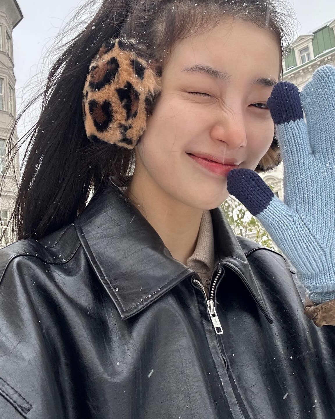 수지 미모는 묶었을 때가 찐..❤️ 이미지