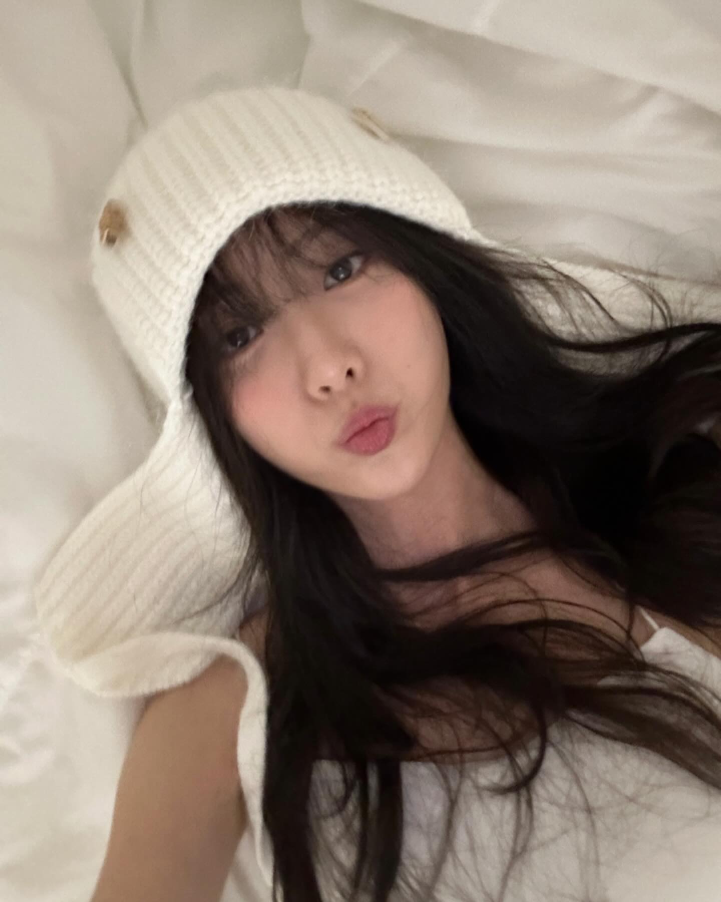 셀럽픽 겨울모자는 바라클라바🤍
귀여운데 볼까지 따수우니까 얼마나 좋게요~?❄️ 이미지4