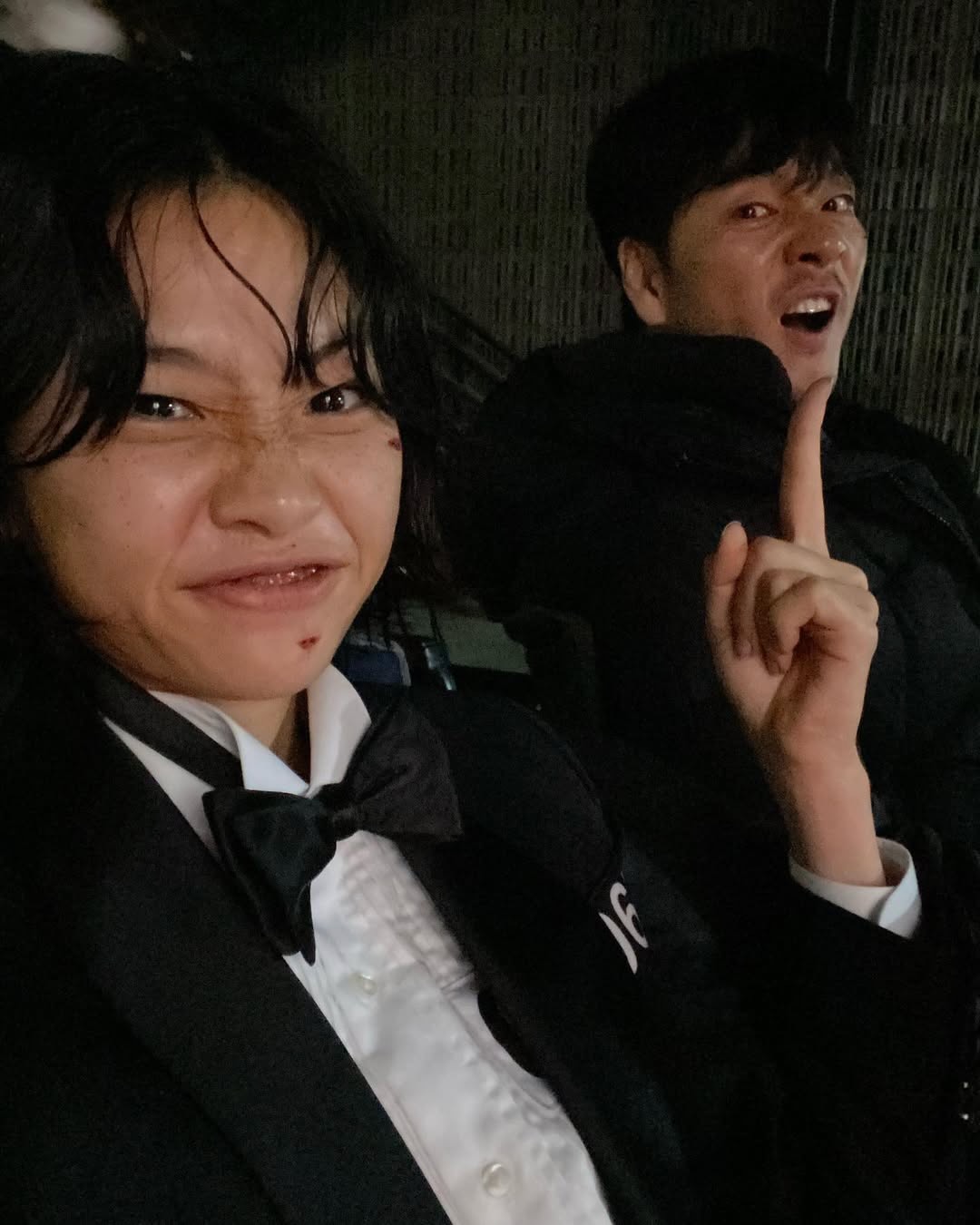 1 vs 2 🦑
뭐가 더 재미있었나요? 이미지5