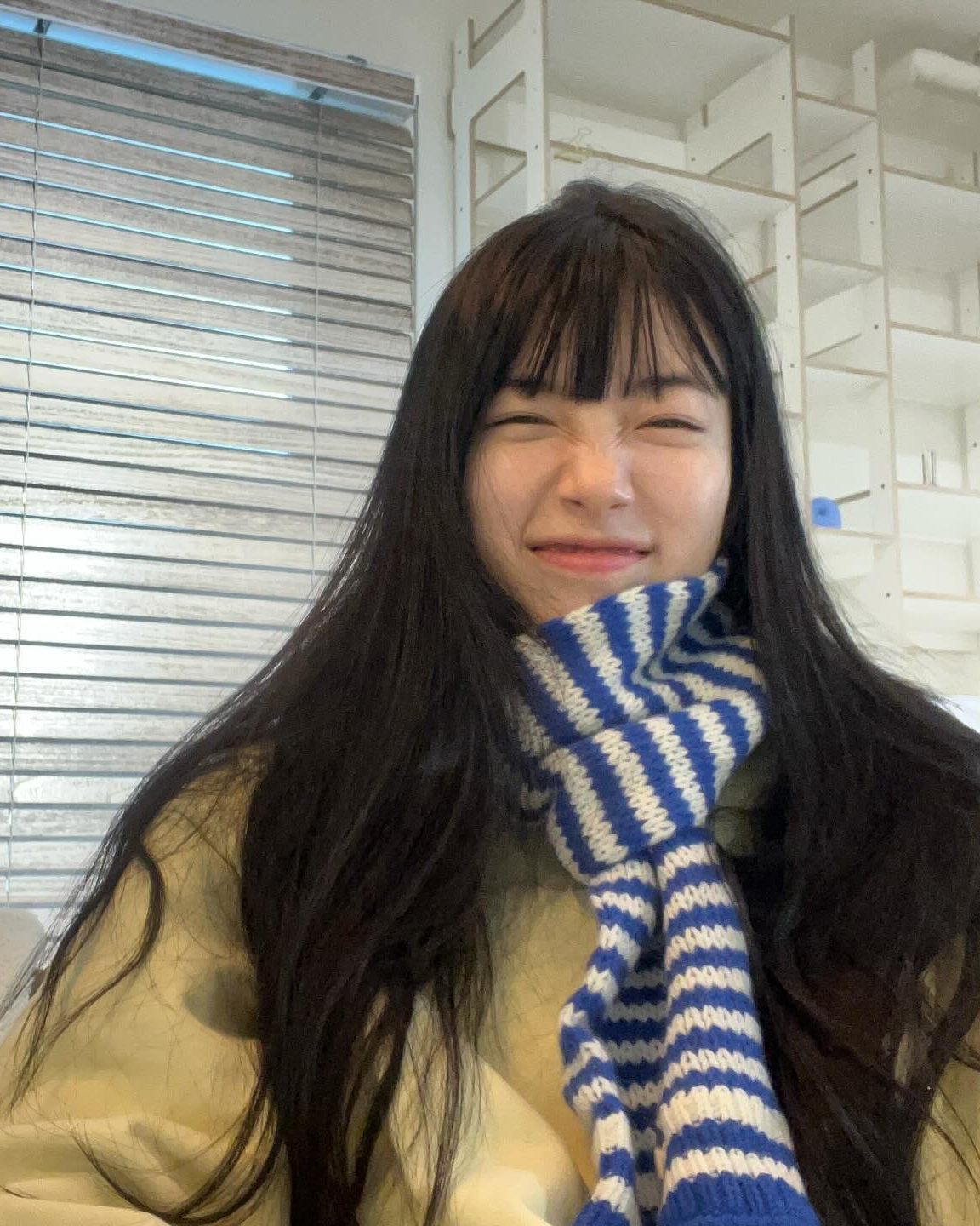 코디에 스트라이프 포인트 얹기🖤 이미지