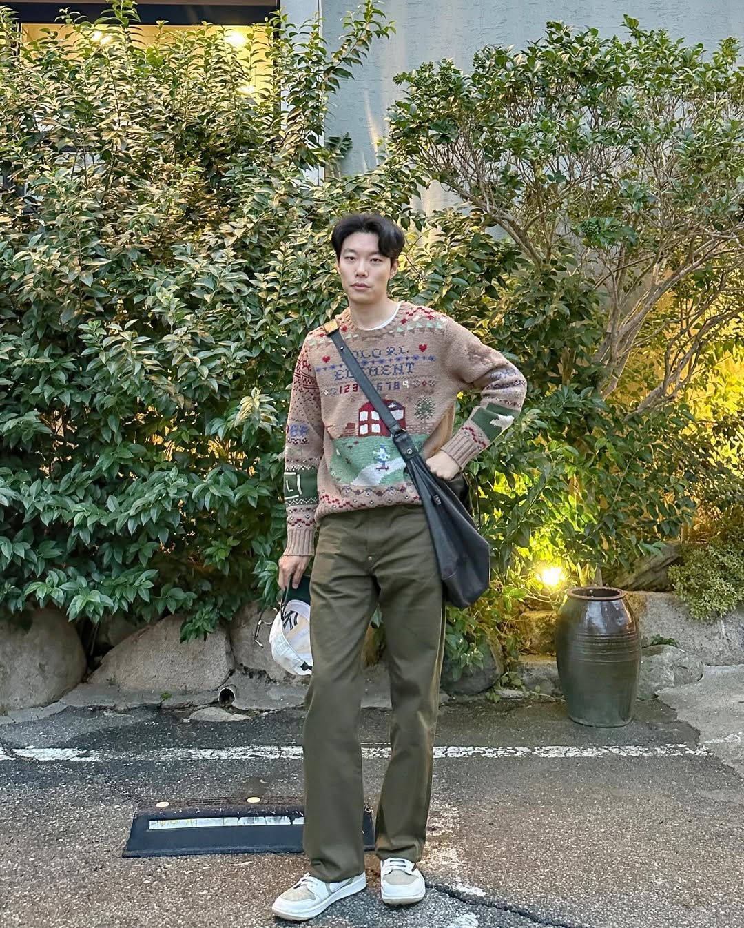 폴로니트 소화력 좋은 류준열🧶 이미지1