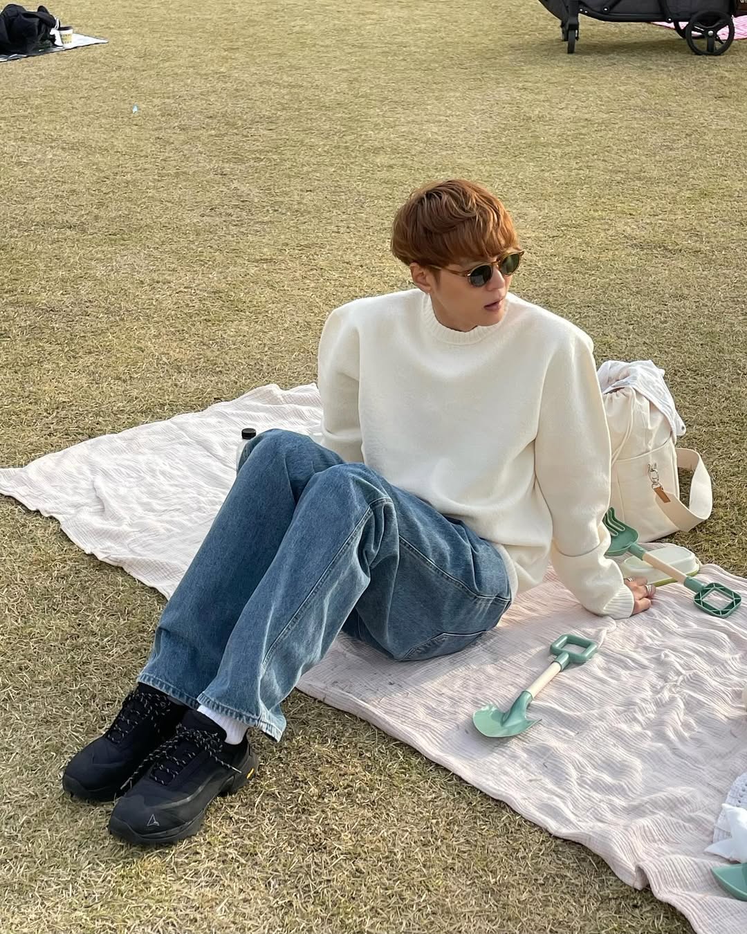 연청엔 화이트로👖 이미지6