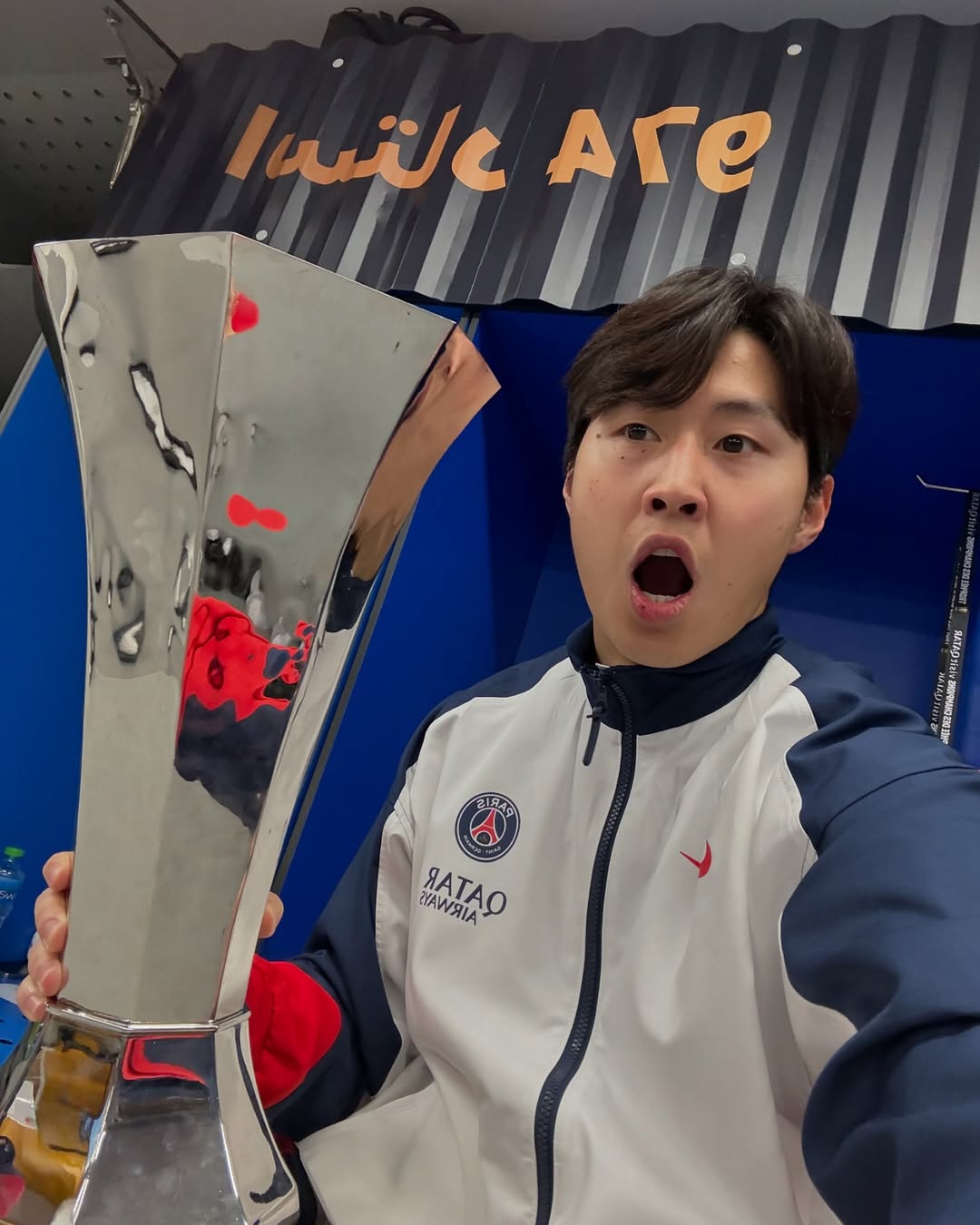 이겼다 또 이겼다🕺🏻

파리 생제르망이 AS모나코를 꺾고 프랑스 슈퍼컵 '트로페 데 상피옹'에서 우승을 했습니다.
아쉽게도 이강인 선수의 골은 없었지만 그래도 유효슈팅과 다양한 활약을 하며 상대를 압박했는데요.

지금 이 시간 가장 행복할 축구선수 이강인을 확인해보시죠! 이미지2