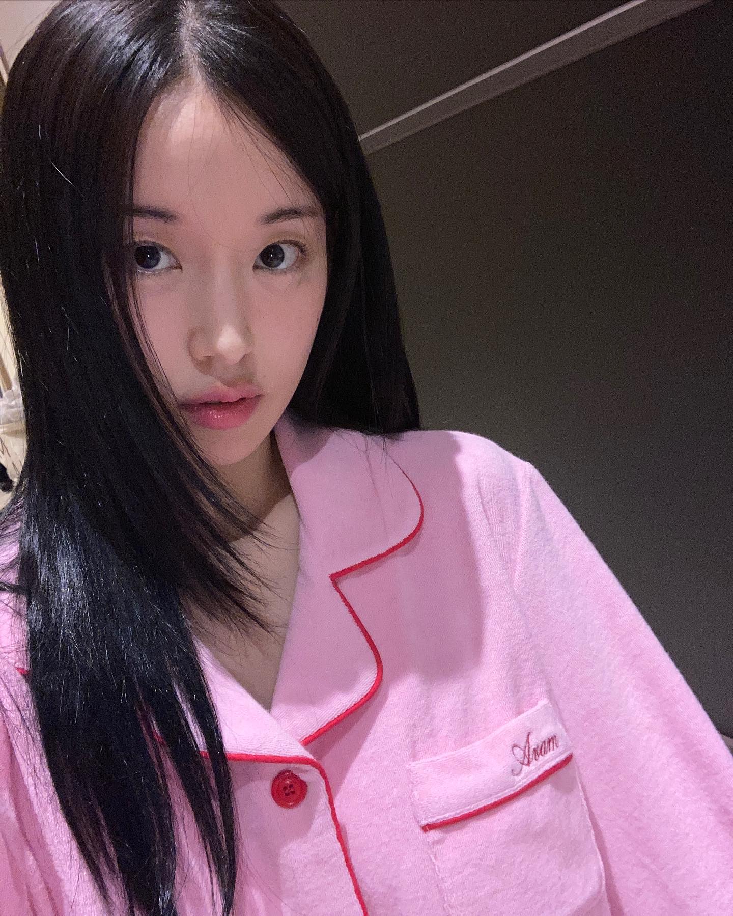 잘생겨서 뭔들✨숏컷 vs 긴머리
숏컷이든 긴머리든 완벽하게 소화하는 잘생쁨 셀럽 5

1. 김태리

2. 수지

3. 이솜

4. 정은채

5. 박환희 이미지10