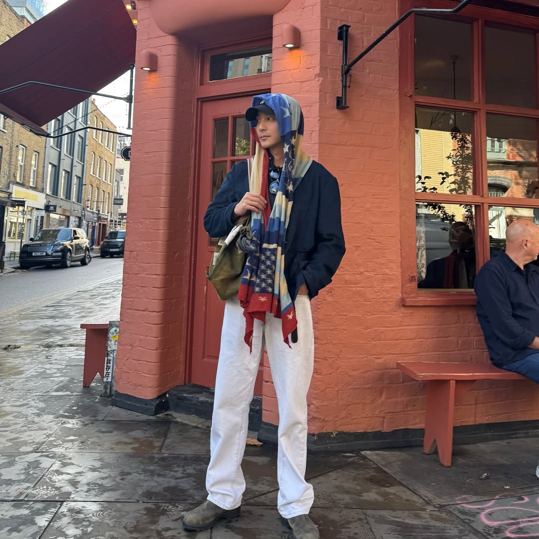 추워도 땡기는 화이트팬츠❄️ 이미지