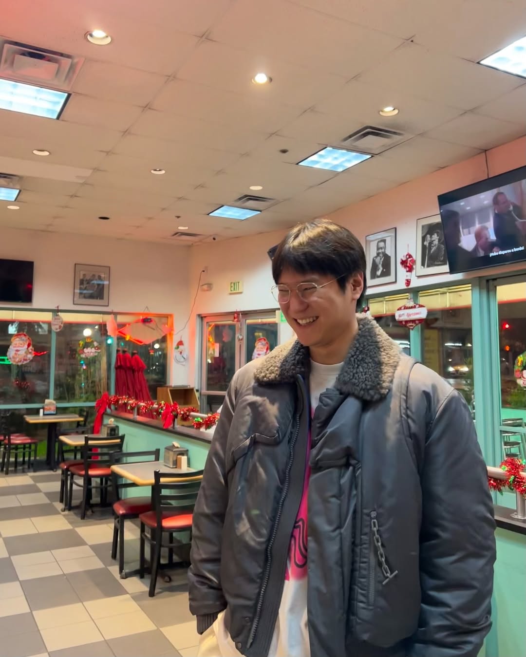 뿔테 안경이 지겹다면? 👓 이미지