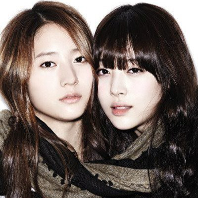레전드 얼굴합👩‍❤️‍👩온미녀x냉미녀

그룹 내에서 서로 다른 매력을 가진 멤버들이 유독 잘 어울리는 경우가 있는데요. 그 중에서도 '레전드'로 불리는 걸그룹 멤버들의 얼굴합을 준비해봤습니다.✨

1. 에스파 카리나 x 윈터
2. 뉴진스 민지 x 해린
3. 블랙핑크 제니 x 지수
4. 아이브 장원영 x 안유진
5. 에프엑스 크리스탈 x 설리 이미지10