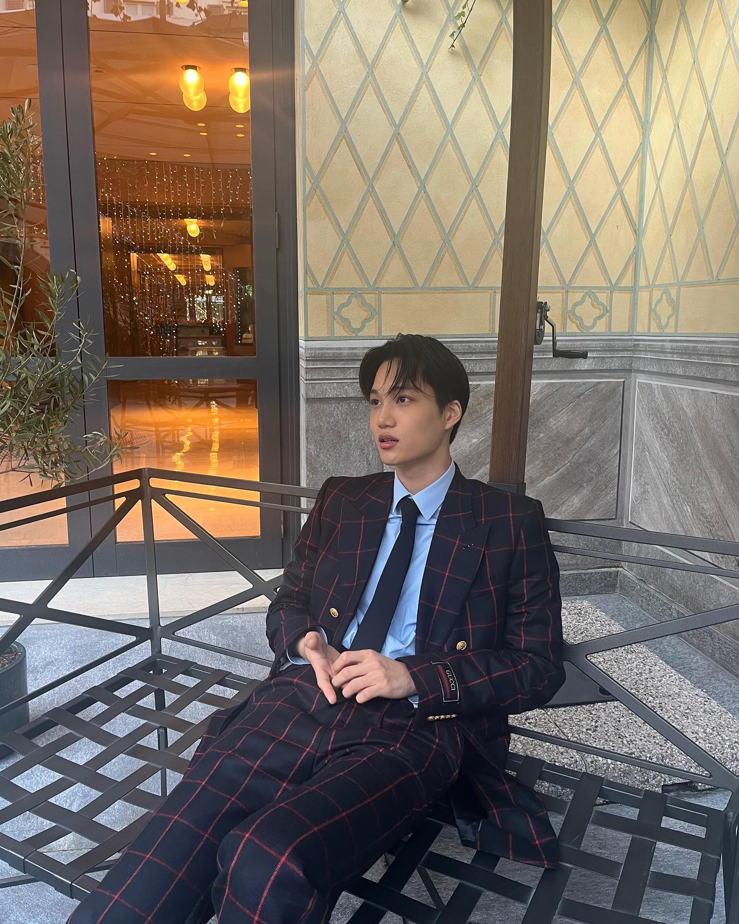 카이 전역 한 달 남았다🪖🔥

엑소 카이의 제대 날짜가 얼마 남지 않았습니다. 그가 군대에 간 지 체감상 10년..영원히 안 올 것 같은 2월 10일이 오긴 오는군요🥹

우리에게 '로버'를 남기고 떠난 카이가 다시 가요계 기강 잡으러 올 것을 생각하면 벌써 가슴이 웅장해지는데요. 일단 만기전역까지 그의 옥체 무사안정하길 바라며 기다려 보려합니다.

슬라이드를 넘겨 매력 넘치는 카이의 일상을 살펴보세요! 이미지1