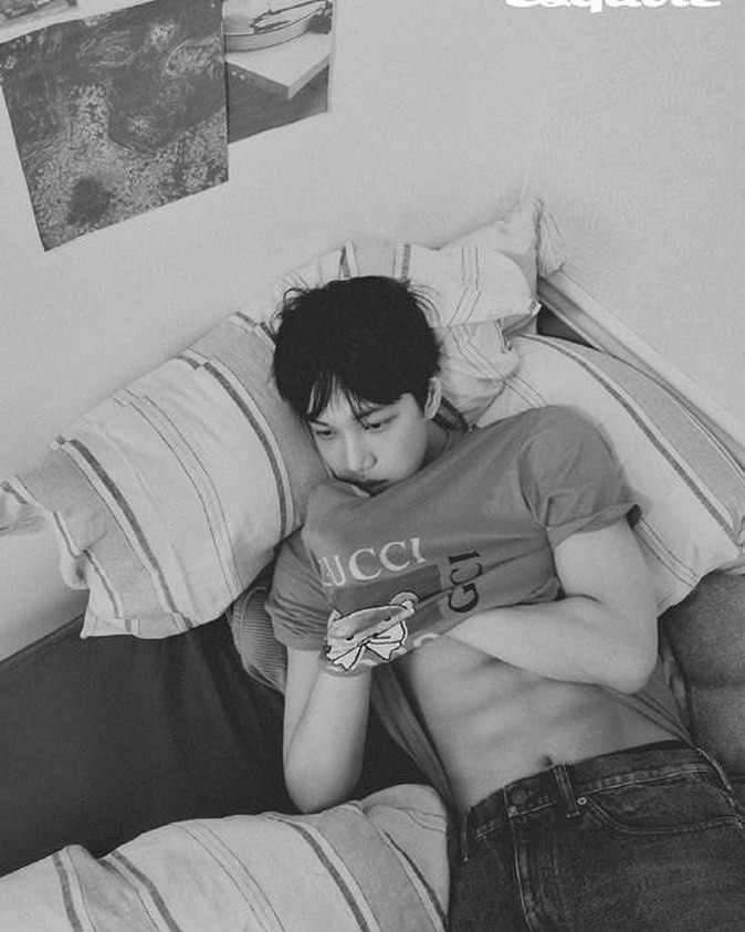 카이 전역 한 달 남았다🪖🔥

엑소 카이의 제대 날짜가 얼마 남지 않았습니다. 그가 군대에 간 지 체감상 10년..영원히 안 올 것 같은 2월 10일이 오긴 오는군요🥹

우리에게 '로버'를 남기고 떠난 카이가 다시 가요계 기강 잡으러 올 것을 생각하면 벌써 가슴이 웅장해지는데요. 일단 만기전역까지 그의 옥체 무사안정하길 바라며 기다려 보려합니다.

슬라이드를 넘겨 매력 넘치는 카이의 일상을 살펴보세요! 이미지3