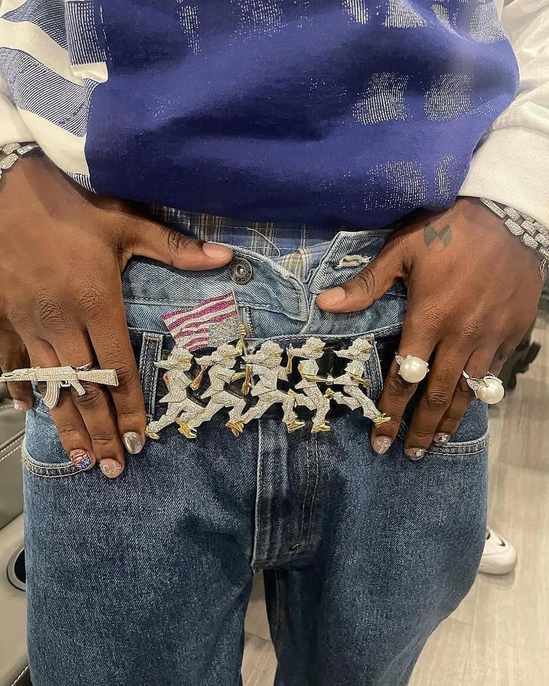 중심을 번쩍번쩍하게🥶 이미지6
