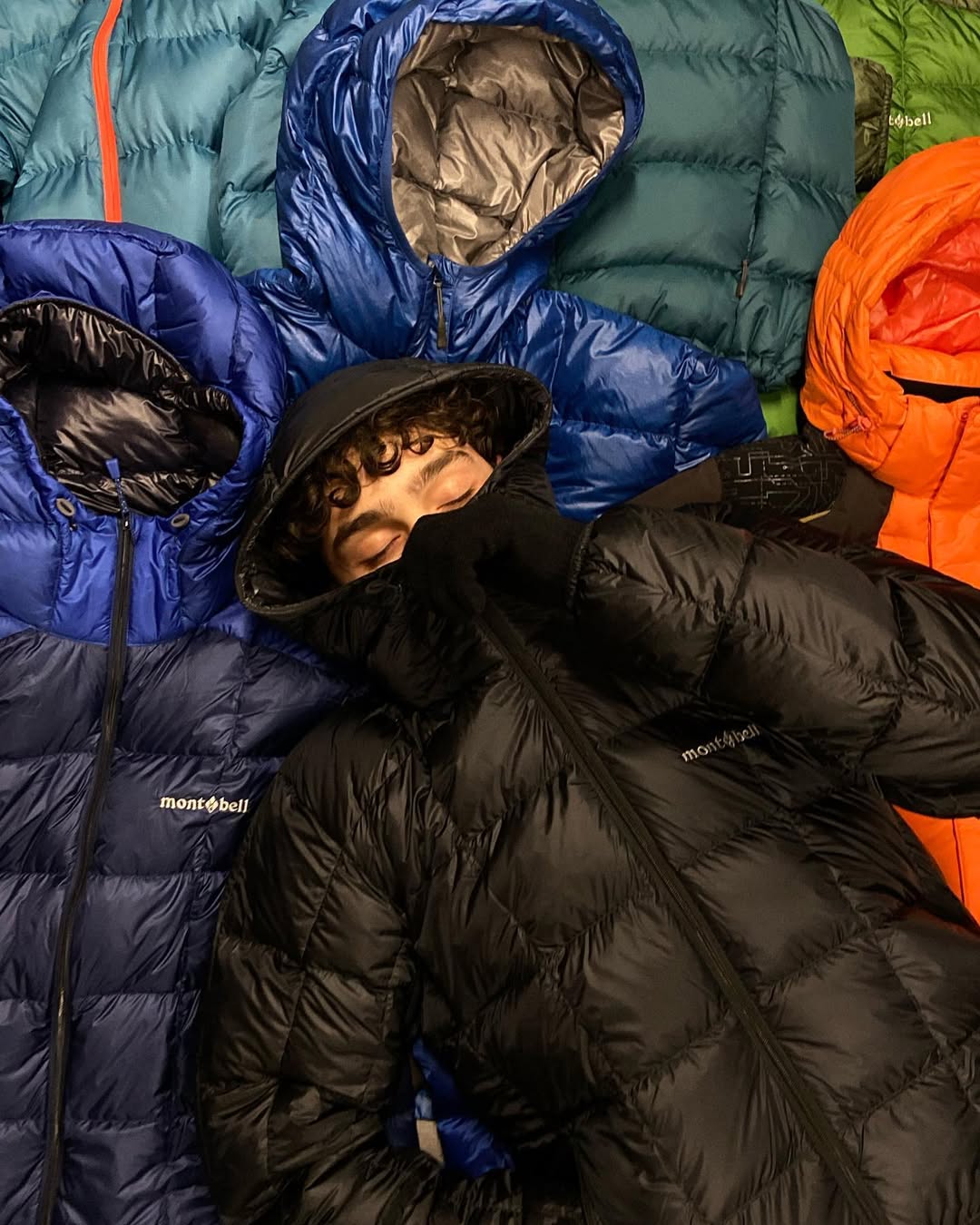 몽벨 패딩 유명하자나🥶 이미지