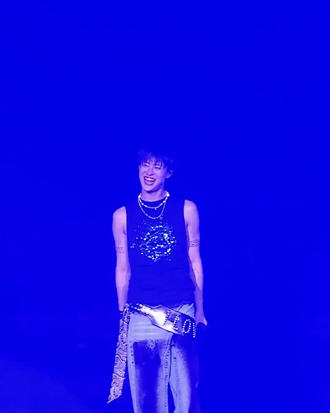 승연씨 요즘 너무 해가 된다..🤦🏻‍♀️
느좋 남친짤의 정석 우즈🖤@전역 기원 이미지