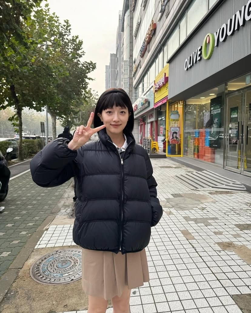 요즘 러블리 모범패딩🖤🤍표예진 이미지9