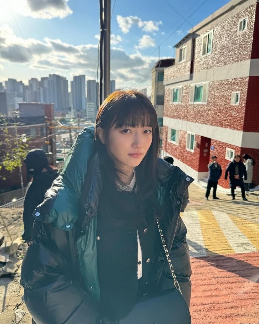 요즘 러블리 모범패딩🖤🤍표예진 이미지8