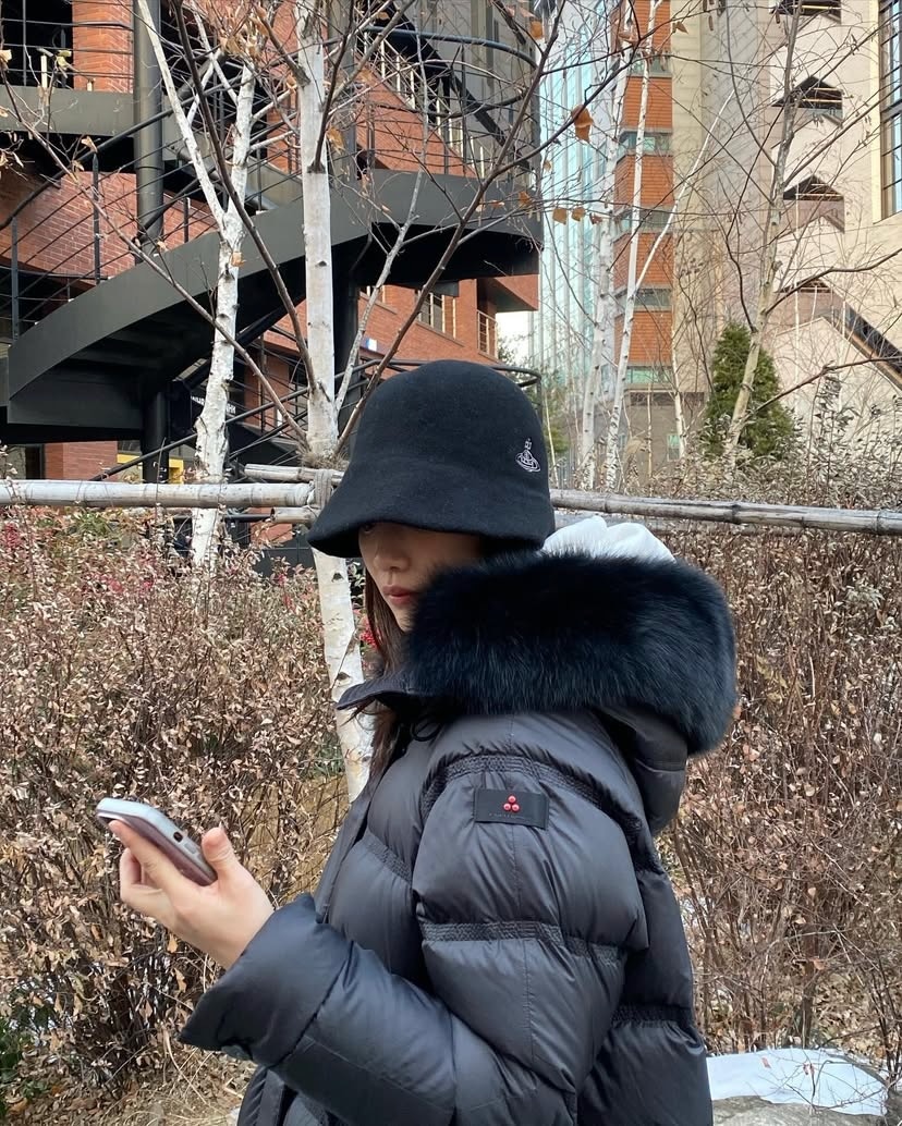 요즘 러블리 모범패딩🖤🤍표예진 이미지5