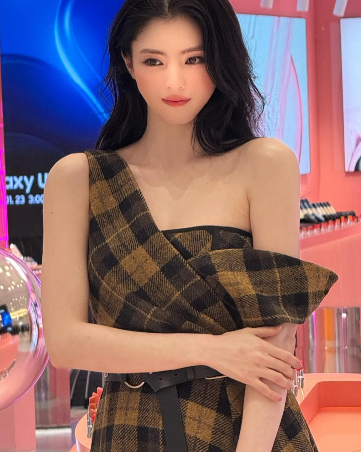 당신의 소희 최애 헤어는?💇🏻‍♀️✨
저는 흑발..아니 갈발..아니 그냥 다🥹❤️ 이미지