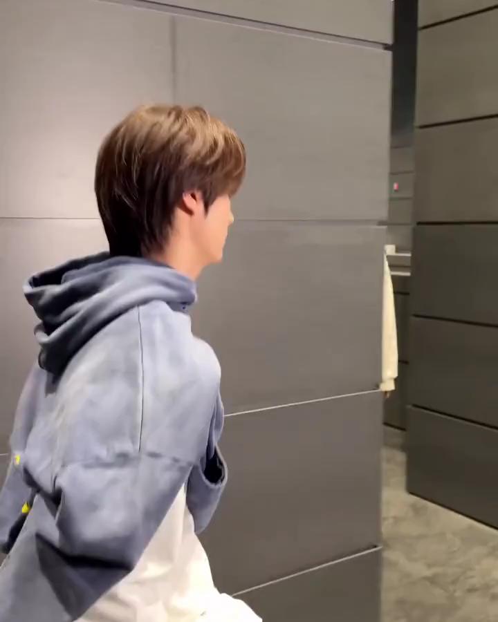 내일 월요일이여도 괜찮은 이유✋🏻
이 노래만 있으면 뭐든 괜차나~딩딩딩딩딩 딩딩딩딩딩🎵 이미지