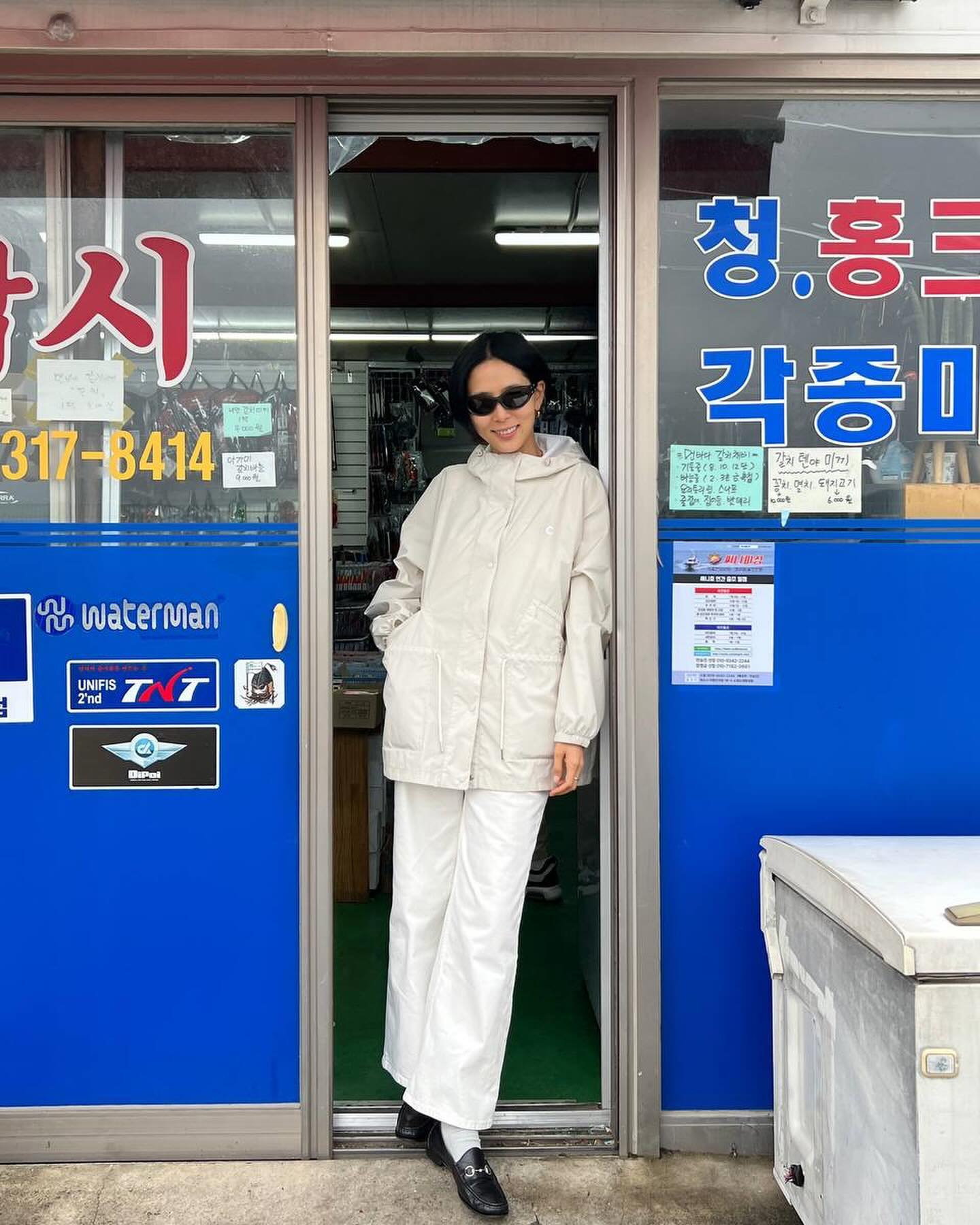 김나영의 실패 없는 코디 공식🤍👖
화이트 데님으로 완성하는 깔끔 미니멀룩✨ 이미지4