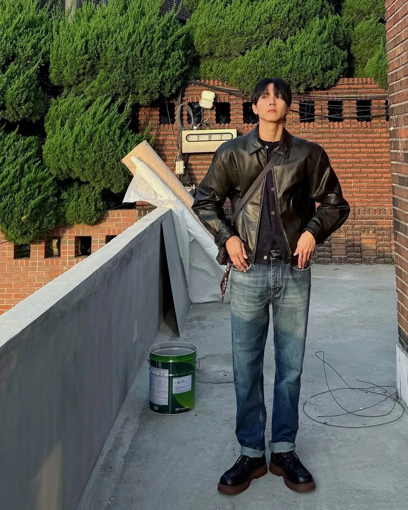추워도 레더는 포기못해🥶 이미지6