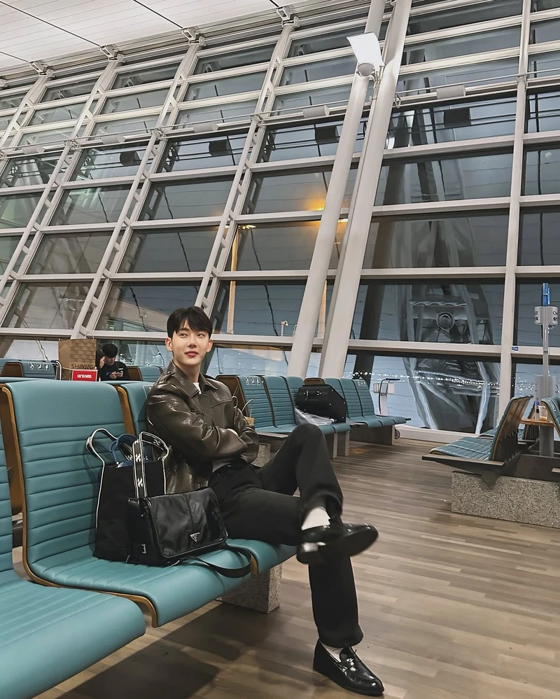추워도 레더는 포기못해🥶 이미지4
